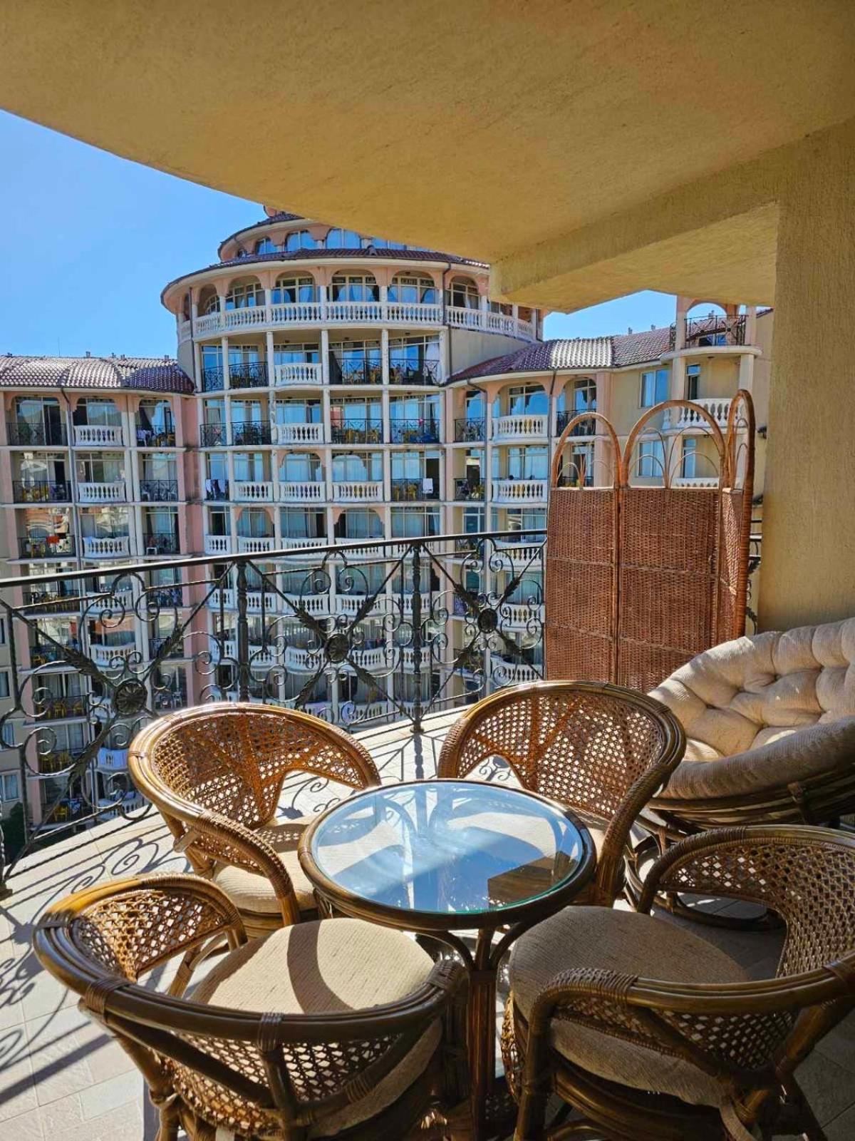 Andalusia Apartments Елените Экстерьер фото