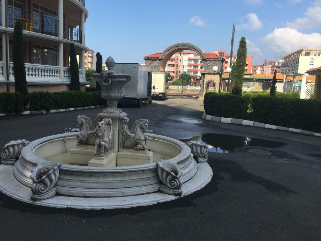 Andalusia Apartments Елените Экстерьер фото